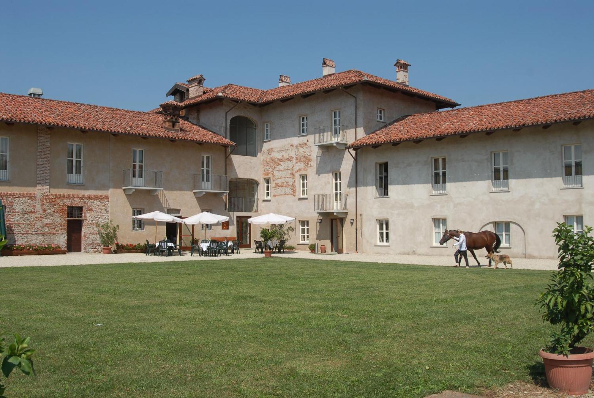 Hotel Antico Podere Propano Saluzzo Exteriör bild