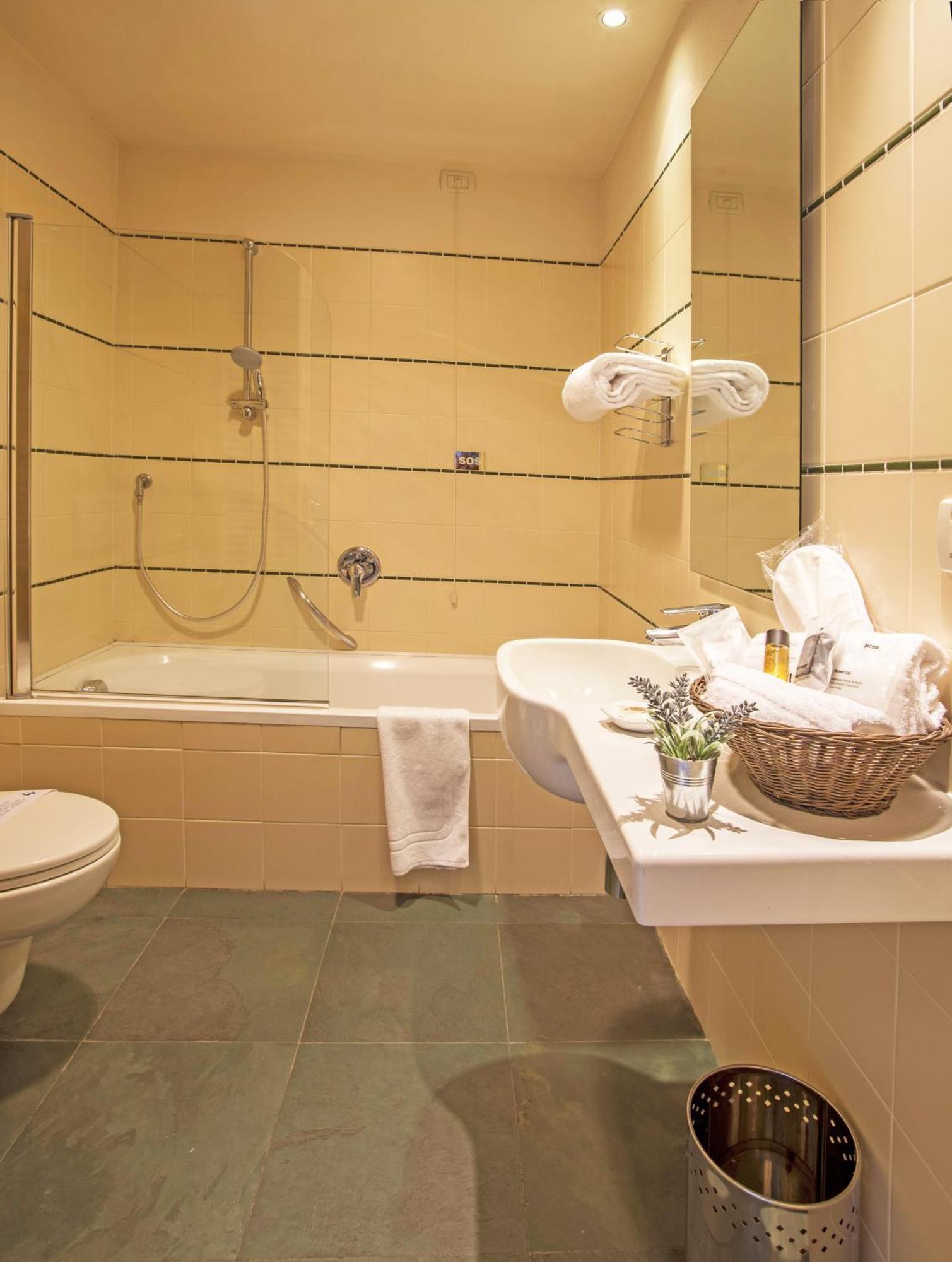 Hotel Antico Podere Propano Saluzzo Exteriör bild